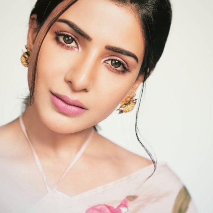 chamanti studs - Ridhi Asrani