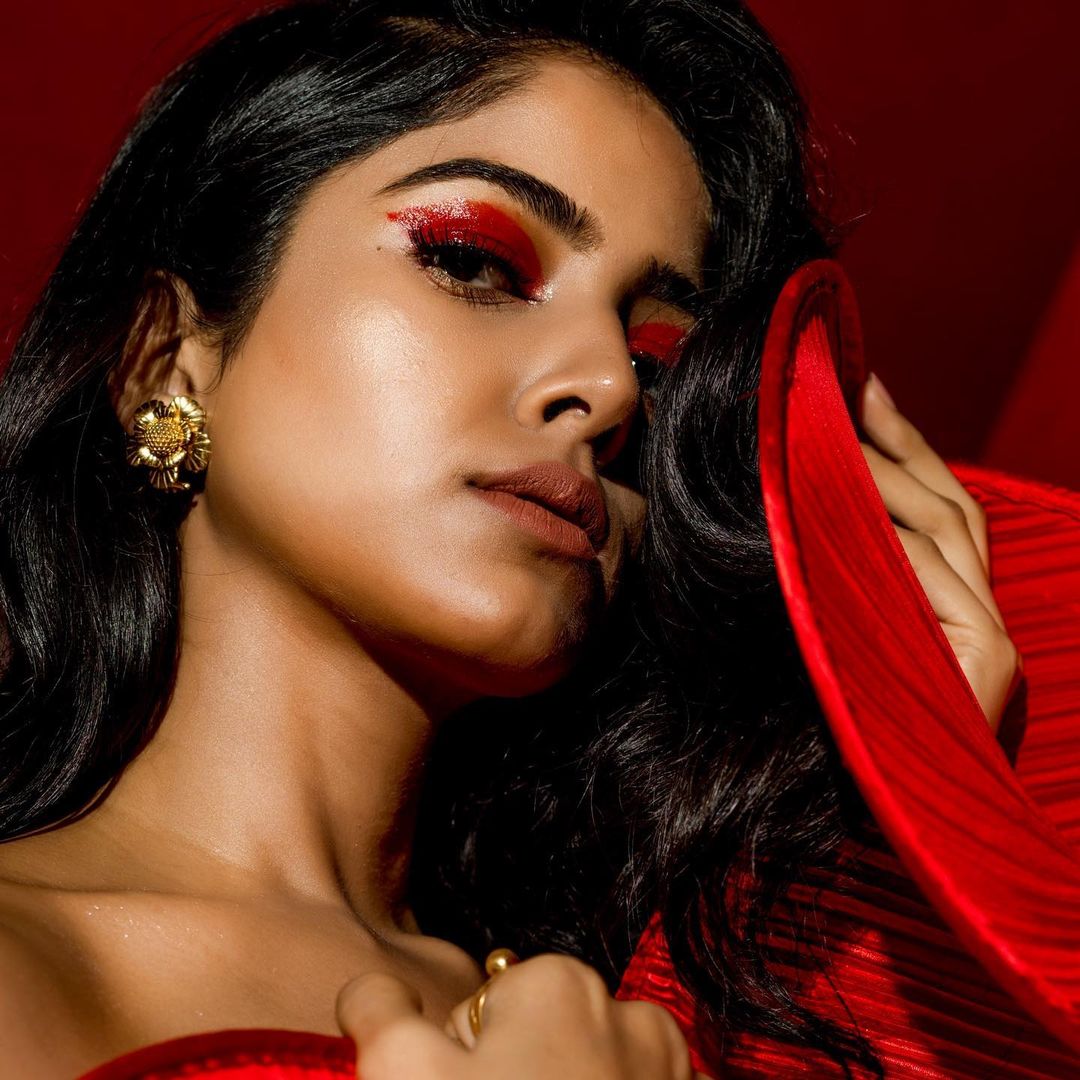 Pushp studs freeshipping - Ridhi Asrani