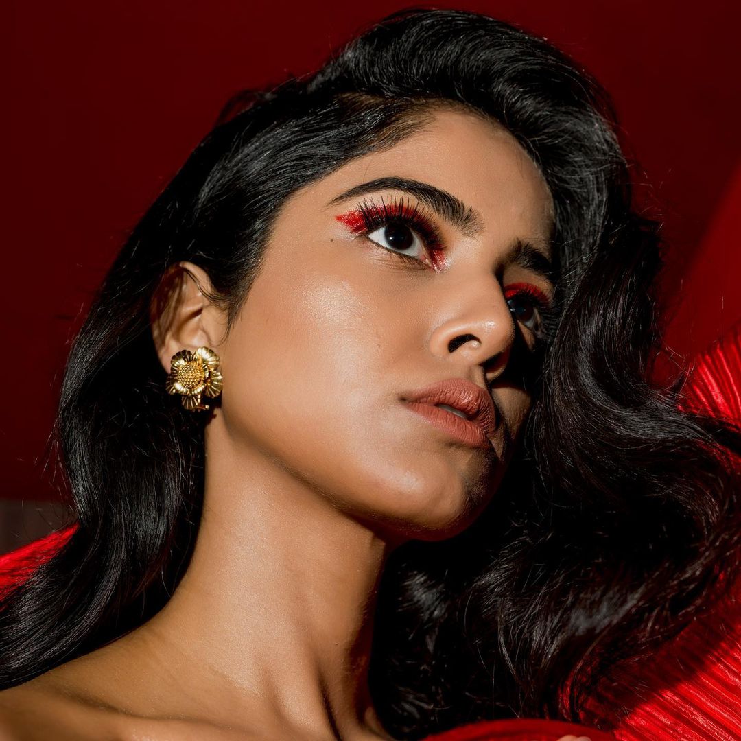 Pushp studs freeshipping - Ridhi Asrani